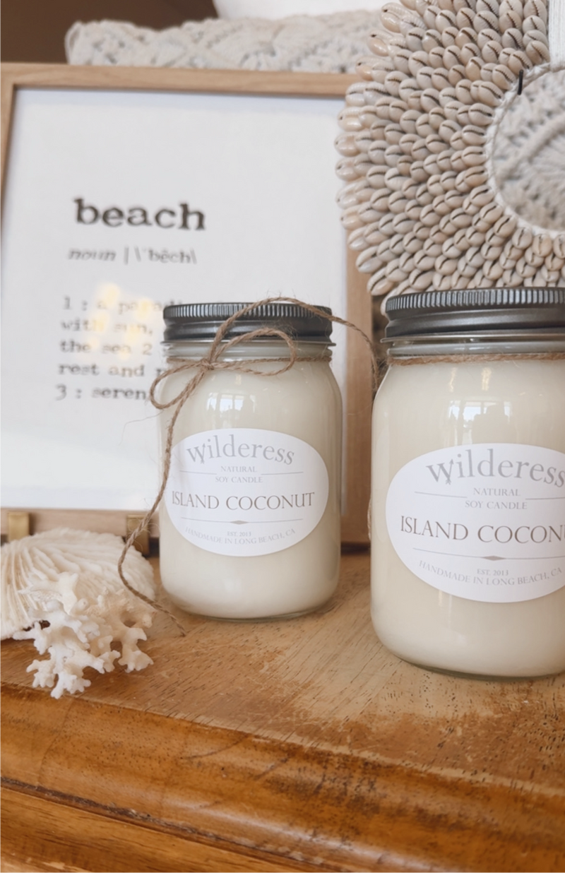 Island coconut candle