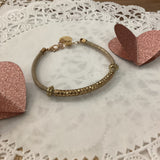 Elegant gold bracelet