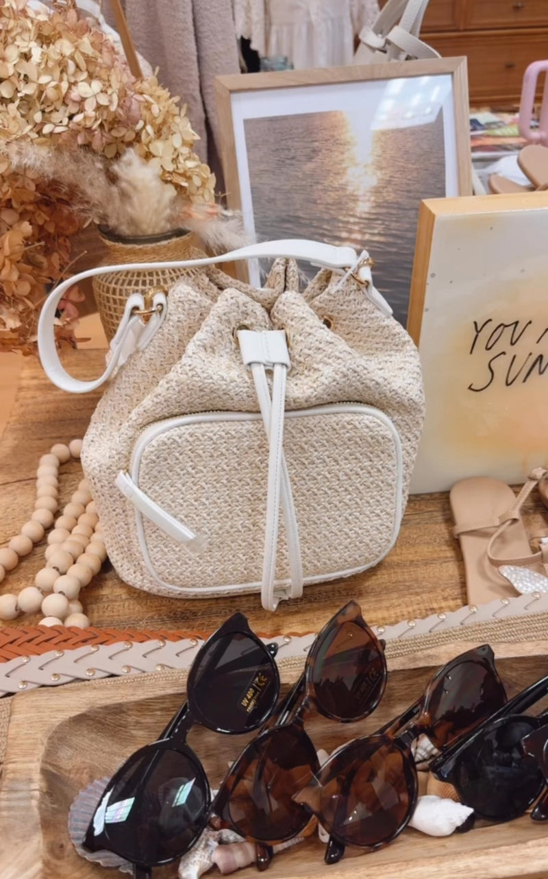 Raffia dream and white drawstring bucket bag